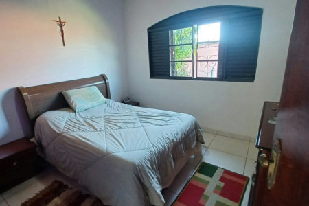 Casa à venda com 3 quartos, sendo 1 suíte, no condomínio Cafezal VI, Itupeva - SP