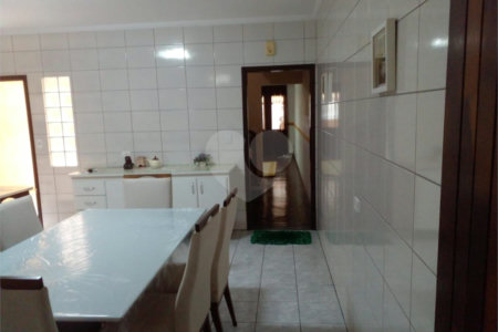 Sobrado à venda com 3 quartos, sendo 1 suíte,  em Vila América, Santo André, SP