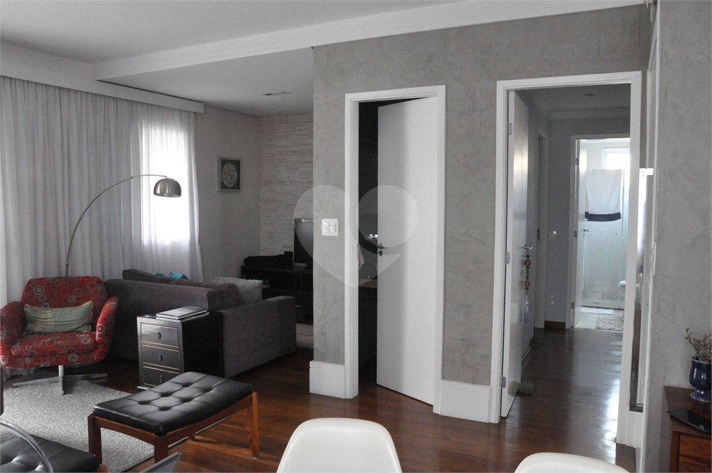 Apartamento à venda com 4 quartos, sendo 1 suíte, em Vila Guilherme, São Paulo, SP