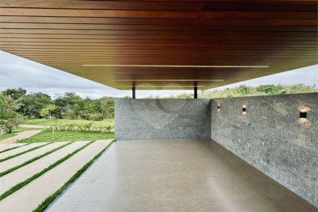 Casa à venda com 4 suítes no condomínio Florais da Mata, Várzea Grande - MT