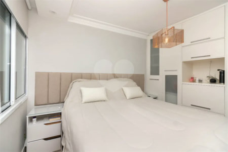 Apartamento à venda com 3 quartos, sendo 2 suítes, em Vila Olímpia, São Paulo, SP