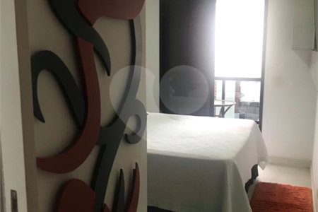 Apartamento à venda com 3 suítes em Vila Regente Feijó, São Paulo, SP