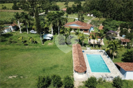 Sítio à venda com 6 quartos, sendo 5 suítes, em Área Rural de Itapetininga, Itapetininga, SP
