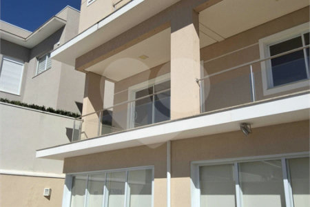 Casa à venda com 3 suítes no condomínio Portal do Jequitibá, Valinhos - SP