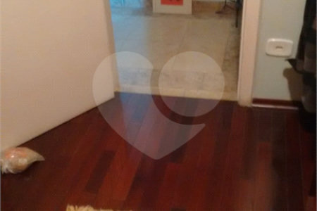 Apartamento à venda com 3 quartos, sendo 1 suíte,  em Vila Romana, São Paulo, SP