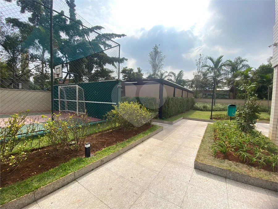 Apartamento à venda com 3 suítes em Jardim Marajoara, São Paulo, SP