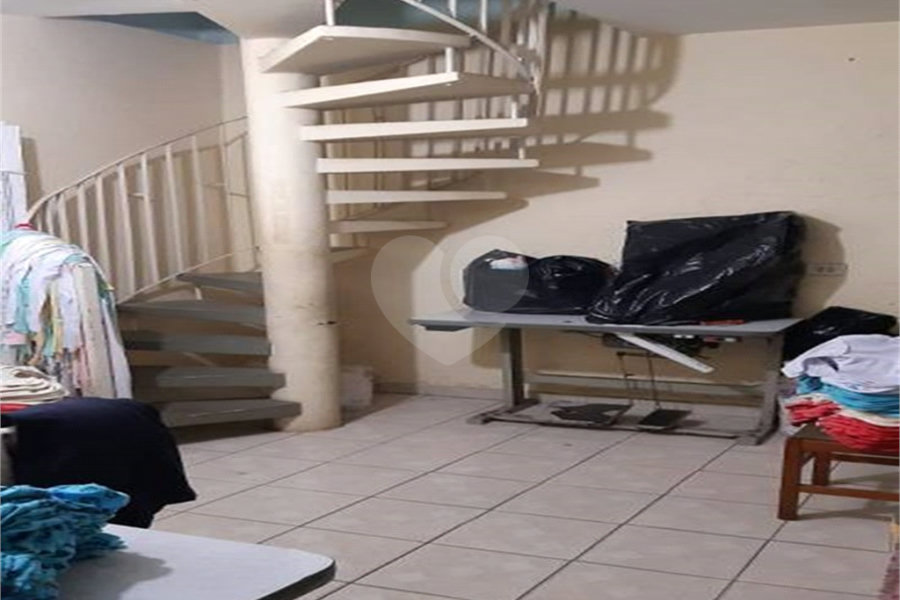 Sobrado à venda com 4 quartos em Parque Edu Chaves, São Paulo, SP