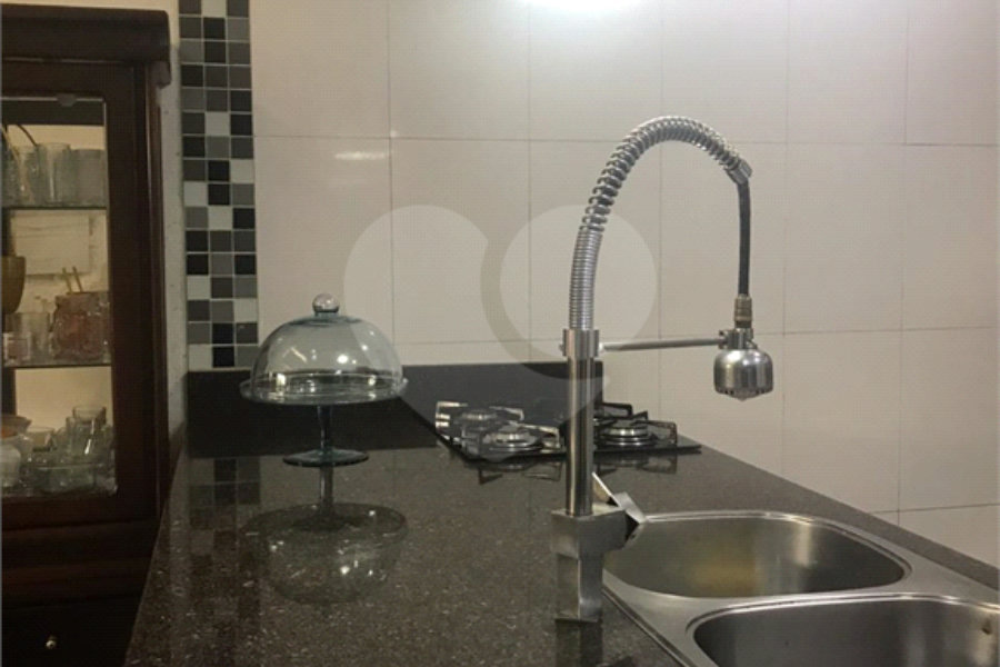 Sobrado à venda com 3 quartos, sendo 1 suíte, em Jaraguá, São Paulo, SP