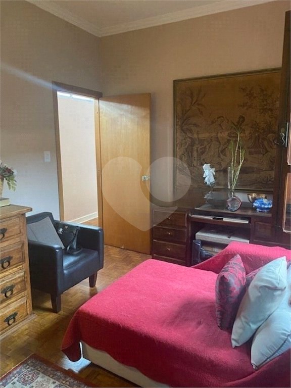 Sobrado à venda com 5 quartos, sendo 2 suítes, em Jardim São Bento, São Paulo, SP