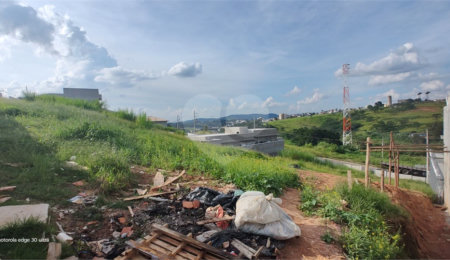 Terreno à venda em Residencial Jardins da Catalunha, Atibaia, SP