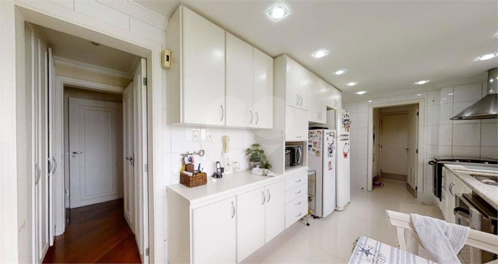 Apartamento à venda com 3 quartos, sendo 2 suítes, em Vila Suzana, São Paulo, SP