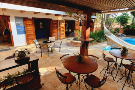 Casa à venda com 5 suítes em Jardim Leonor, São Paulo, SP