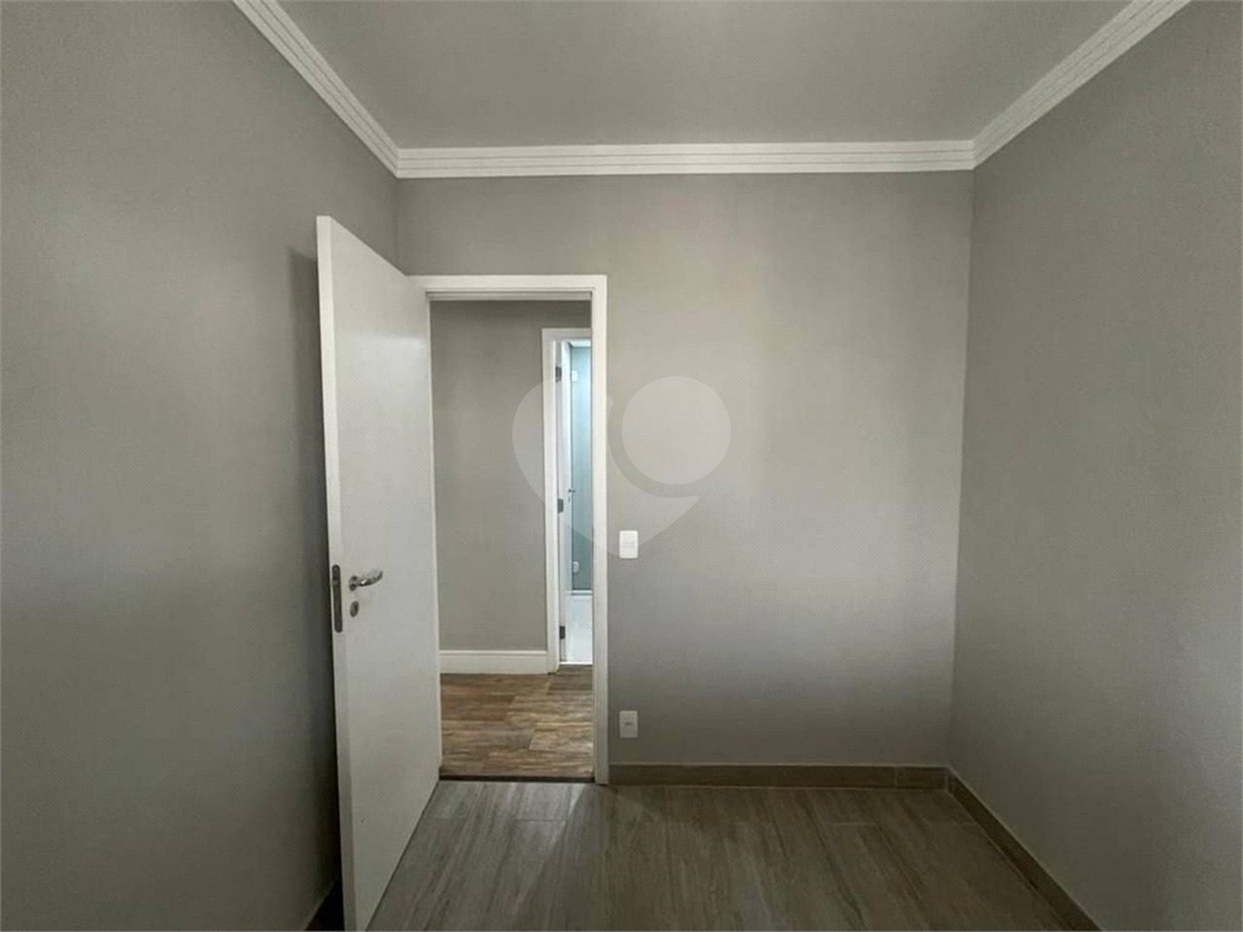Apartamento à venda com 3 quartos, sendo 1 suíte,  em Vila Gomes Cardim, São Paulo, SP