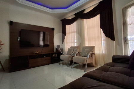 Casa à venda com 2 quartos, sendo 1 suíte, em Vila Assis, Sorocaba, SP