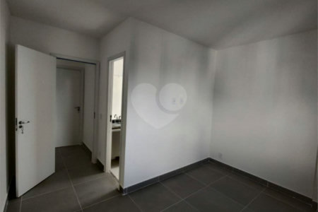 Apartamento à venda com 2 suítes em Jardim Ampliação, São Paulo, SP