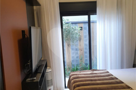 Casa à venda com 3 suítes no condomínio Reserva Real, Paulínia - SP
