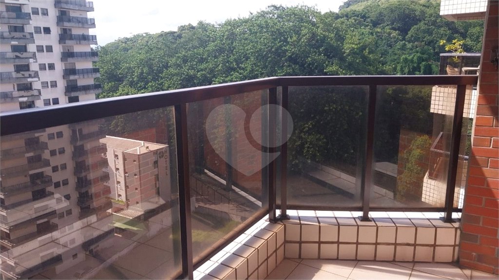 Apartamento à venda com 4 quartos, sendo 2 suítes, em Tombo, Guarujá, SP
