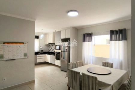 Casa à venda com 3 suítes em Jardim Maristela, Atibaia, SP