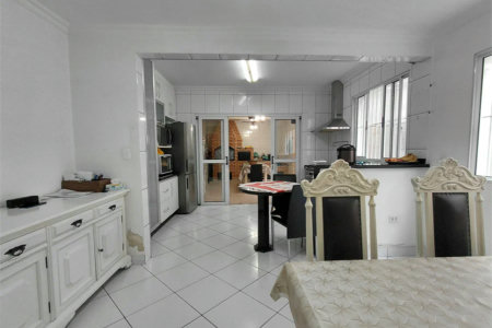 Casa à venda com 3 quartos, sendo 1 suíte, em Vila Ipojuca, São Paulo, SP