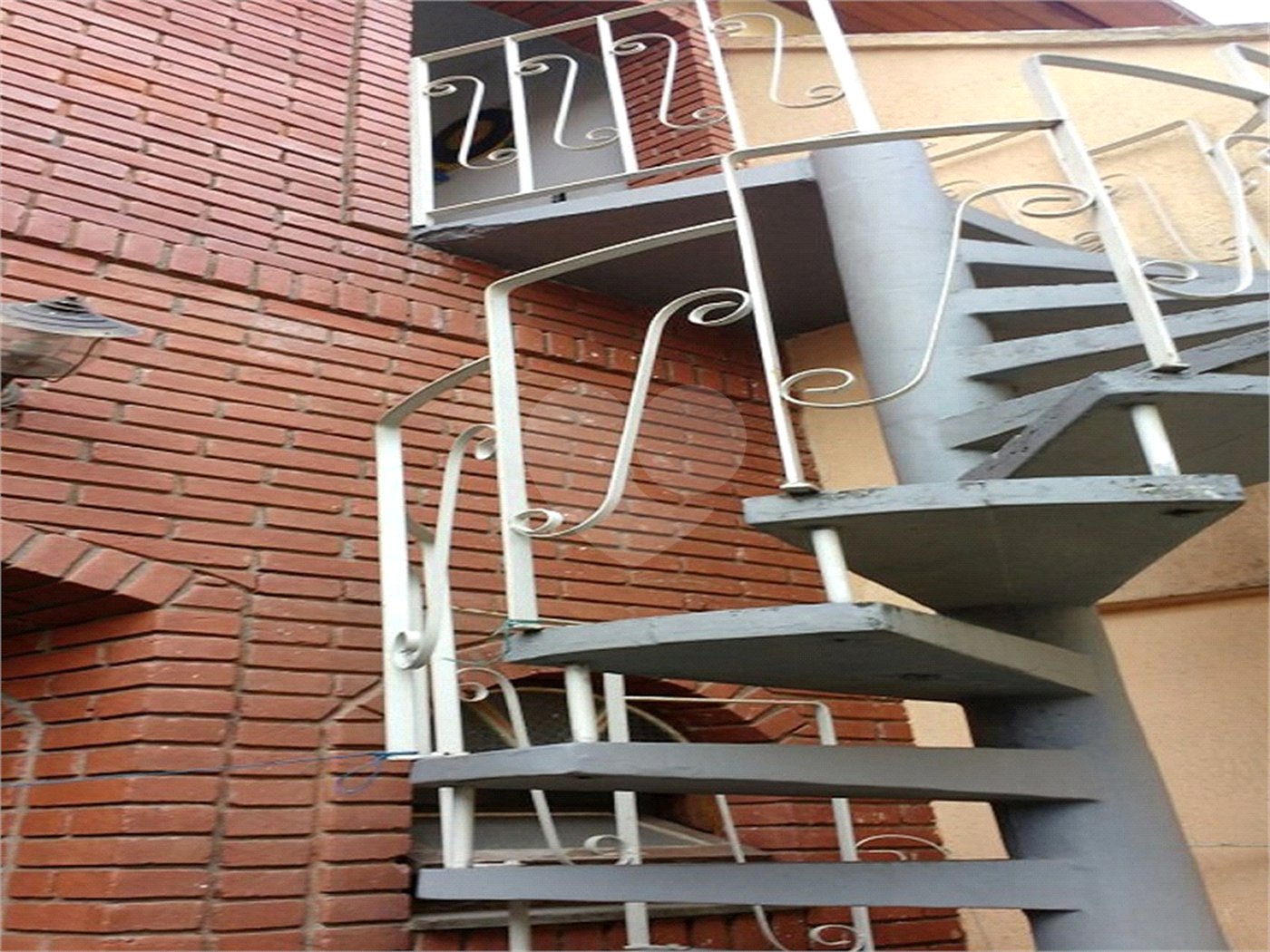 Sobrado à venda com 3 quartos, sendo 1 suíte,  em Jardim Franca, São Paulo, SP