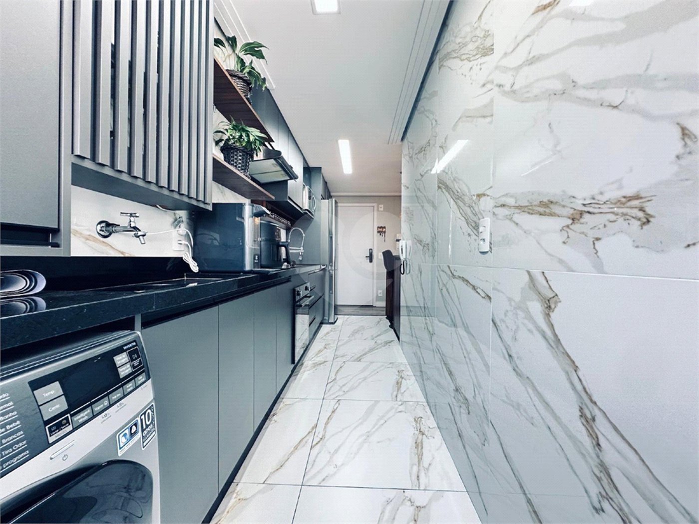 Apartamento à venda com 2 quartos, sendo 1 suíte, em Santo Amaro, São Paulo, SP