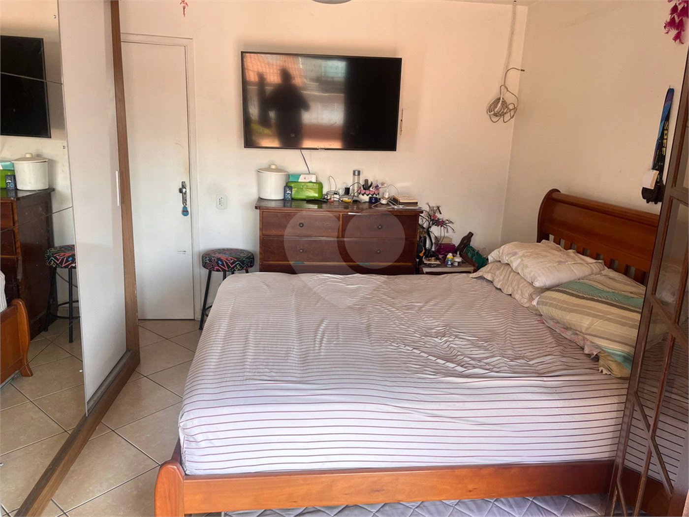 Sobrado à venda com 4 quartos, sendo 1 suíte, em Vila Antonieta, São Paulo, SP