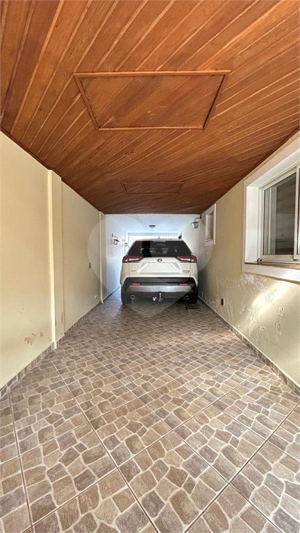 Casa à venda com 3 quartos, sendo 1 suíte, no condomínio Marcia Miyashiro, São Paulo - SP