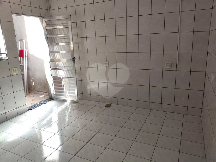 Casa à venda com 3 quartos em Jardim Santa Clara, Guarulhos, SP
