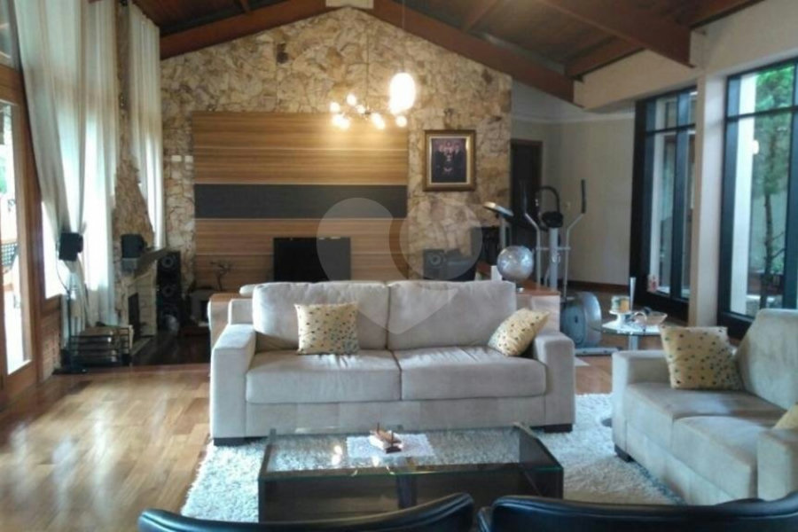 Casa Térrea à venda com 4 suítes em Jardim Floresta, São Paulo, SP