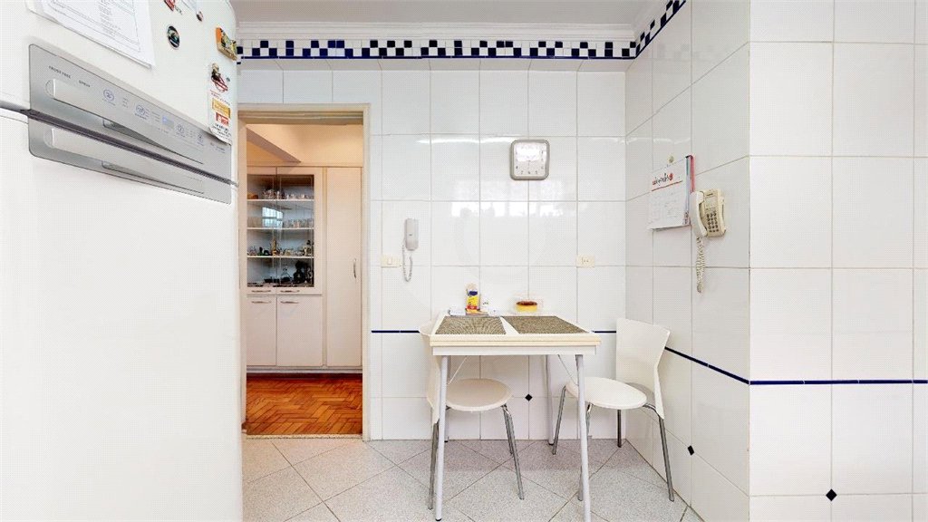 Apartamento à venda com 3 quartos, sendo 1 suíte, em Santa Cecília, São Paulo, SP