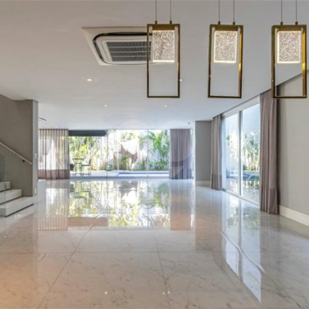 Casa à venda com 4 suítes no condomínio Hípica Garden, São Paulo - SP