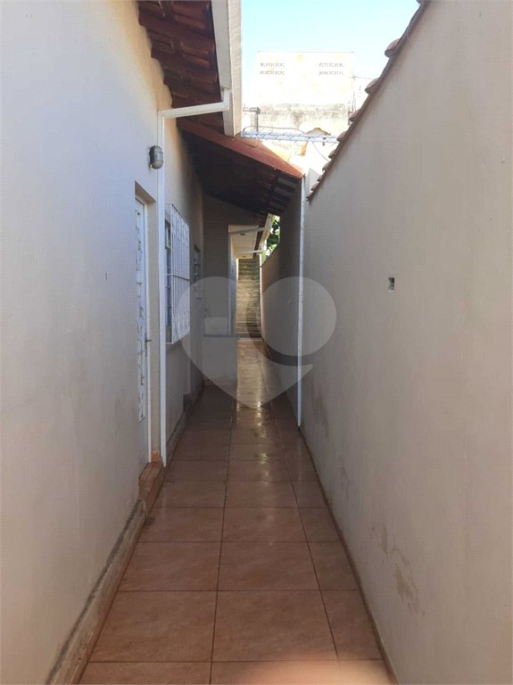 Casa à venda com 3 quartos em Jardim Maria Amélia, Jacareí, SP