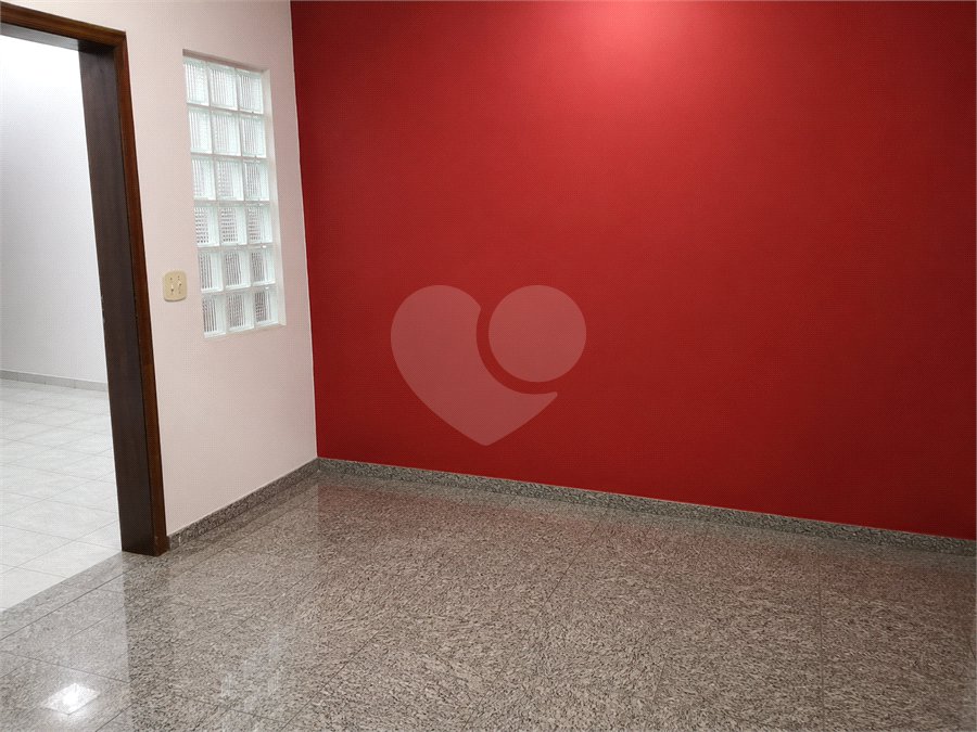 Casa à venda com 4 quartos, sendo 2 suítes,  em Jardim Bela Vista, Santo André, SP