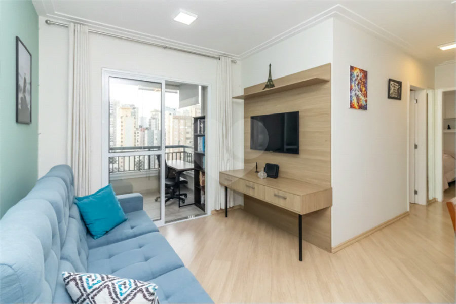 **Apartamento na Saúde 61m² | 2 dormitórios | 1 suíte | 2 vagas | depósito privativo**