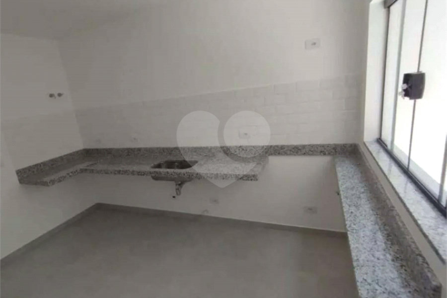 Sobrado à venda com 3 quartos, sendo 1 suíte,  em Jardim Maristela, São Paulo, SP