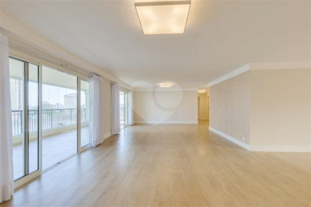 Apartamento à venda ou para alugar com 4 suítes em Chácara Flora, São Paulo, SP