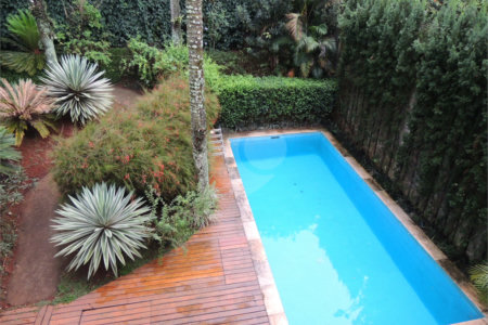 Sobrado à venda com 4 suítes em Alto da Boa Vista, São Paulo, SP