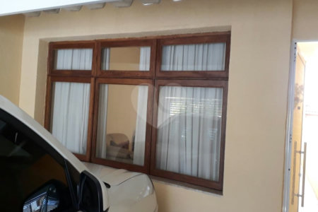 Casa à venda com 3 quartos, sendo 2 suítes, em Cidade dos Bandeirantes, São Paulo, SP
