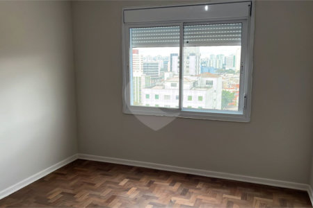 Apartamento à venda com 3 quartos, sendo 1 suíte, em Lapa, São Paulo, SP