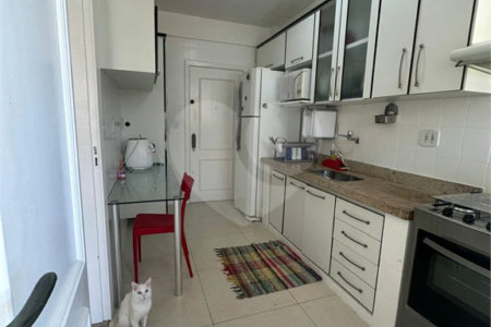 Apartamento à venda com 3 quartos, sendo 1 suíte, em Passagem, Cabo Frio, RJ