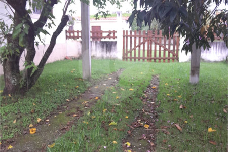 Casa à venda com 4 quartos, sendo 3 suítes,  em Vila Áurea, Poá, SP