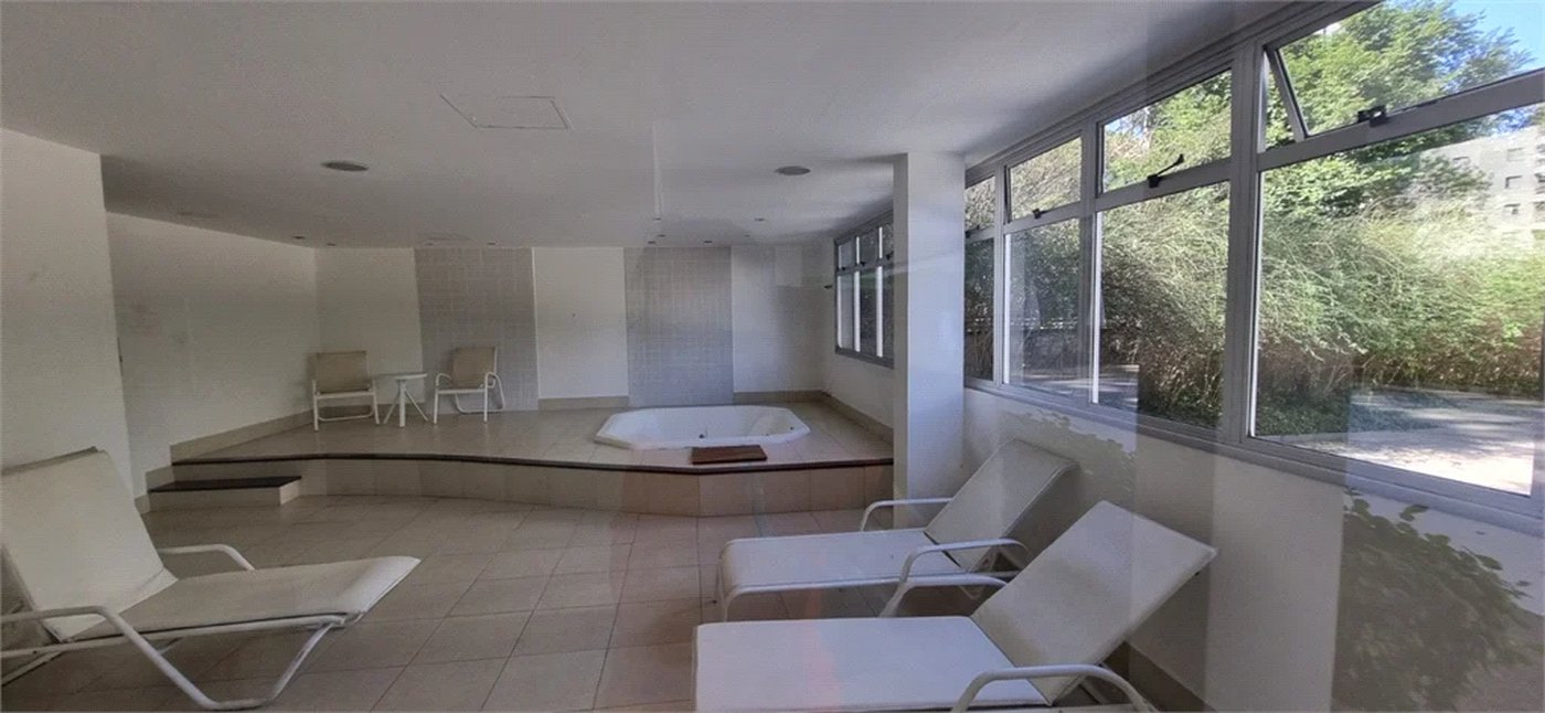 Apartamento à venda com 3 suítes em Jardim Londrina, São Paulo, SP