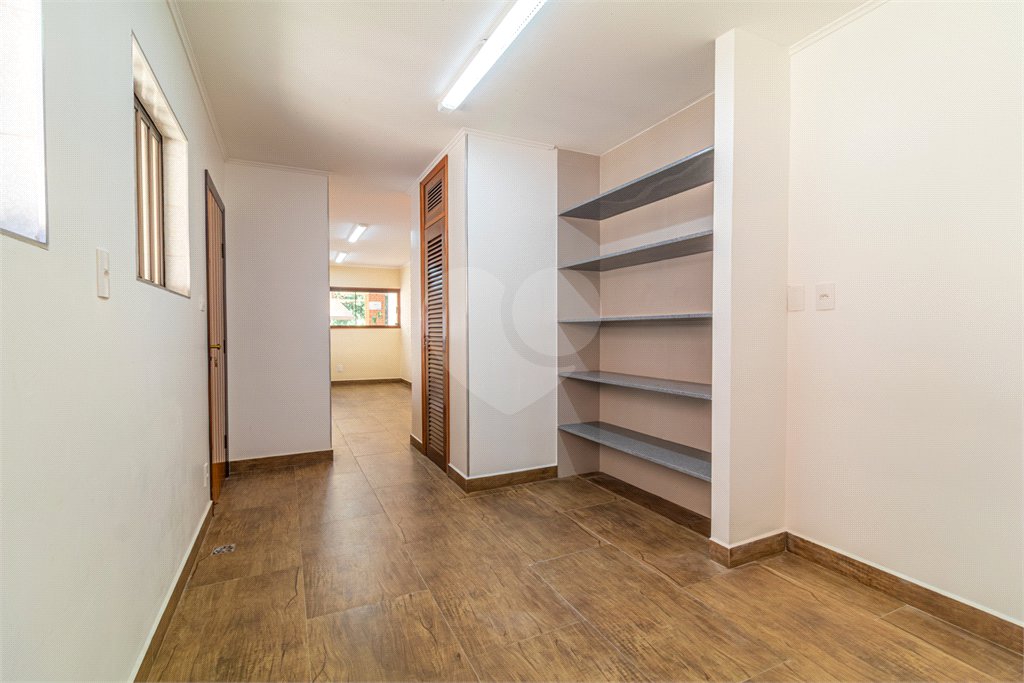 Casa à venda com 4 quartos, sendo 3 suítes,  em Interlagos, São Paulo, SP