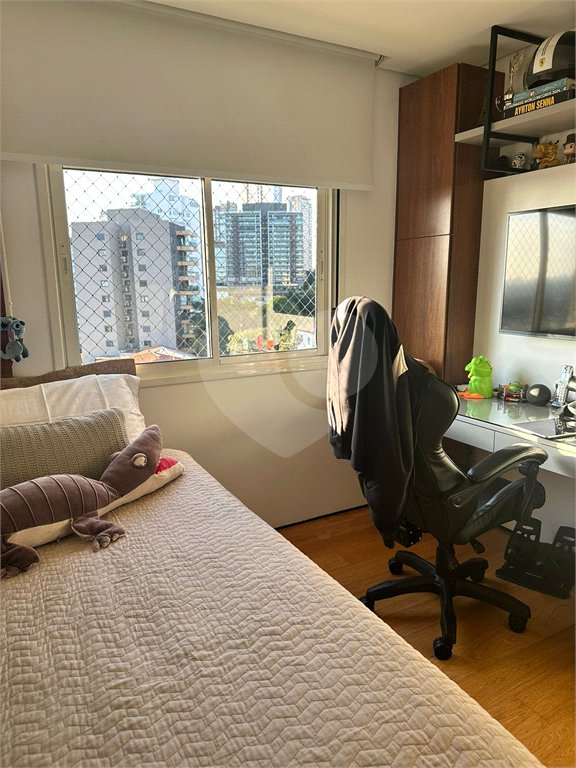 Apartamento à venda com 4 quartos, sendo 3 suítes, em Alto de Pinheiros, São Paulo, SP