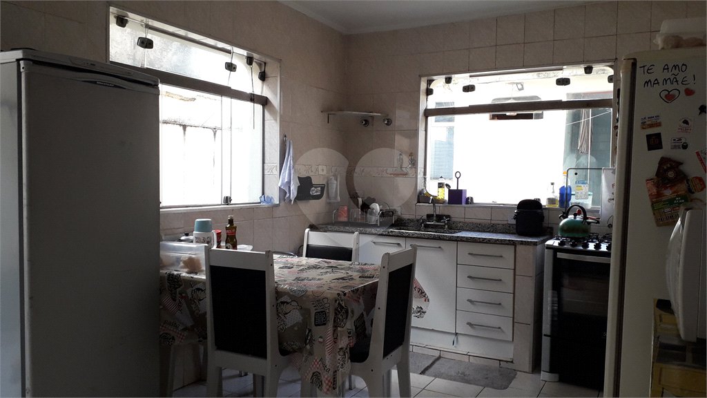Sobrado à venda com 2 quartos, sendo 1 suíte, em Jardim São Jorge (raposo Tavares), São Paulo, SP