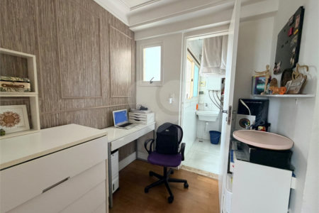 Apartamento à venda com 3 quartos, sendo 1 suíte,  em Vila Guarani (z Sul), São Paulo, SP