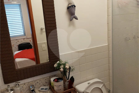 Apartamento à venda com 3 suítes em Itaguá, Ubatuba, SP