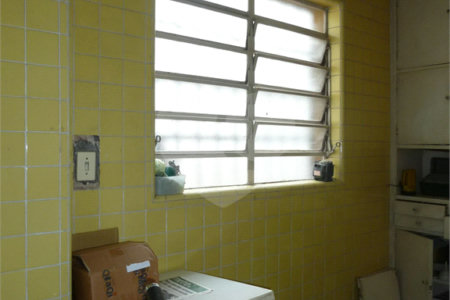Sobrado à venda com 3 quartos em Jardim Paulista, São Paulo, SP