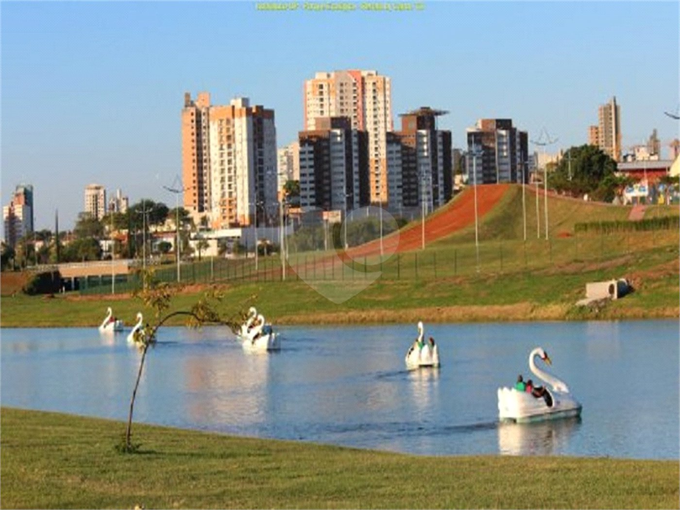 Casa à venda com 2 quartos, sendo 1 suíte, no condomínio Residencial Villaggio Gênova, Indaiatuba - SP