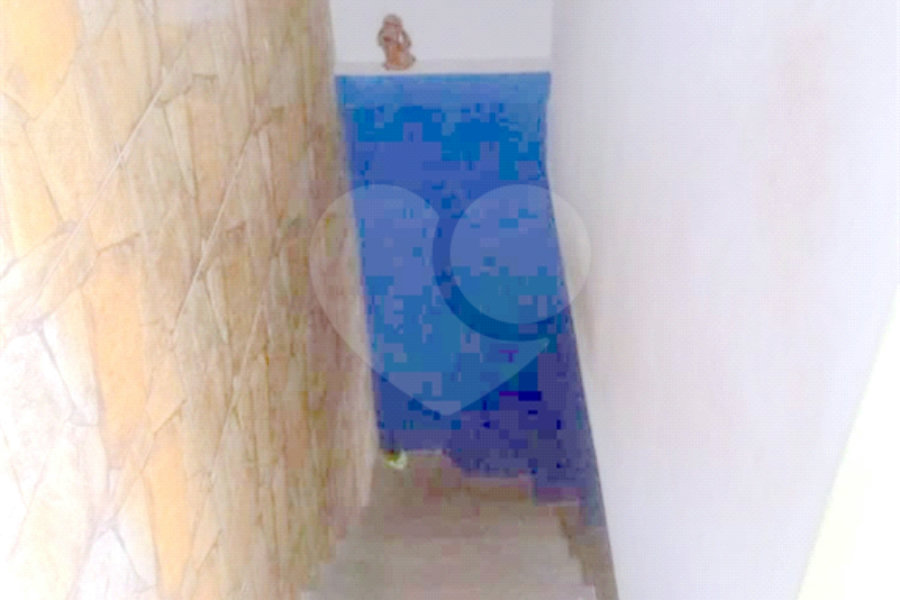 Sobrado à venda com 3 quartos no Brasilândia, São Paulo, SP